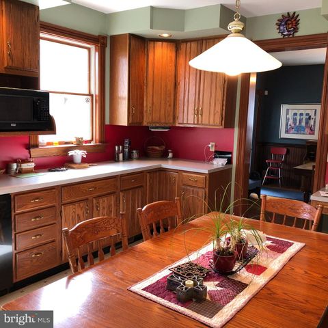 13 W WATER, Smithsburg, MD 21783