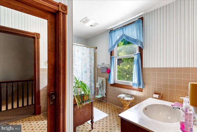 13 W WATER, Smithsburg, MD 21783