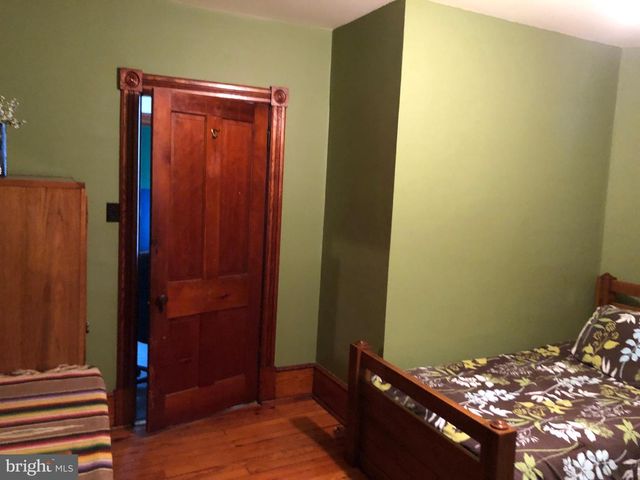 13 W WATER, Smithsburg, MD 21783