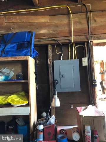 13 W WATER, Smithsburg, MD 21783