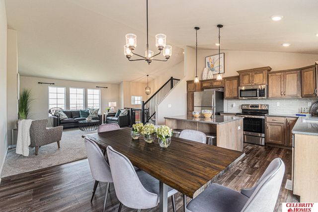 8521 S 179 Street, Omaha, NE 68136