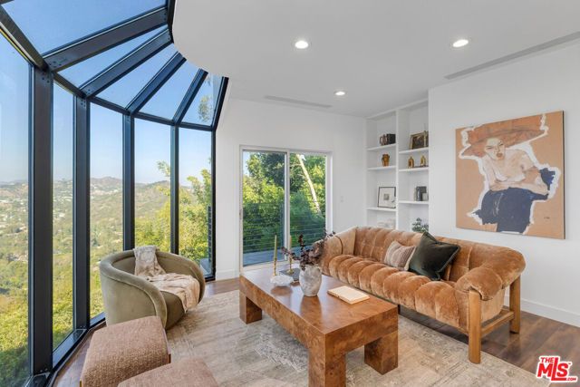 11955 Pinnacle Place, Beverly Hills, CA 90210