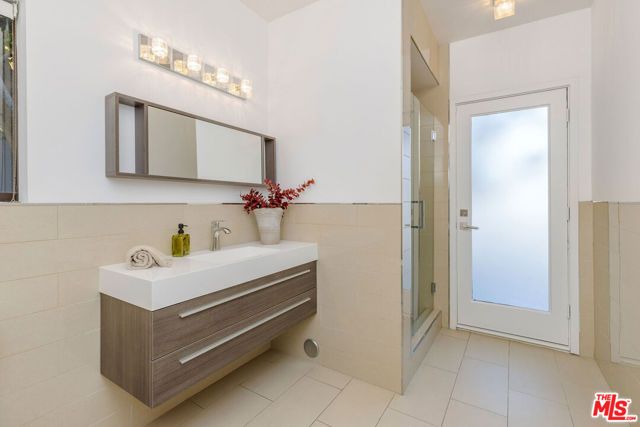 11955 Pinnacle Place, Beverly Hills, CA 90210