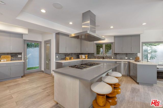 11955 Pinnacle Place, Beverly Hills, CA 90210