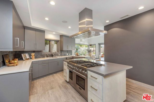 11955 Pinnacle Place, Beverly Hills, CA 90210