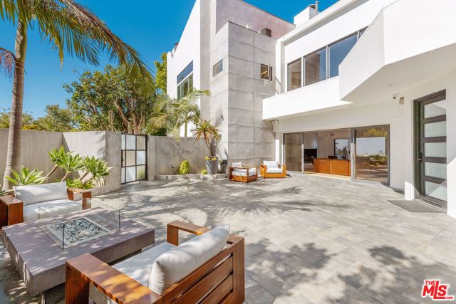 11955 Pinnacle Place, Beverly Hills, CA 90210