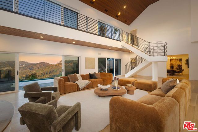 11955 Pinnacle Place, Beverly Hills, CA 90210