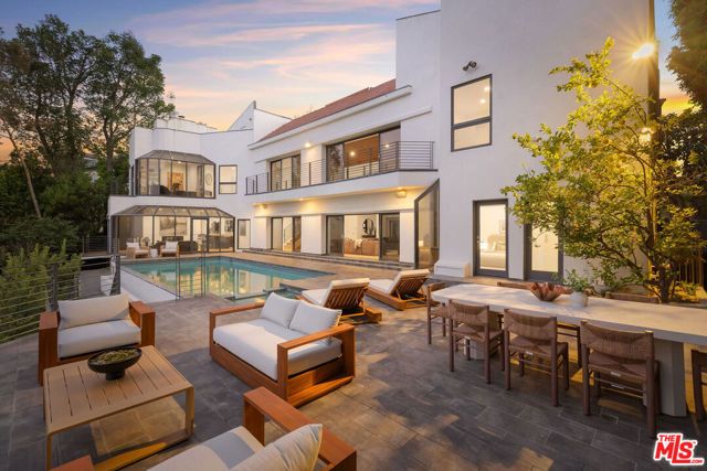 11955 Pinnacle Place, Beverly Hills, CA 90210