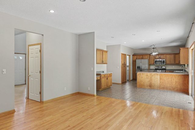 3006 Frank Street, Maplewood, MN 55109