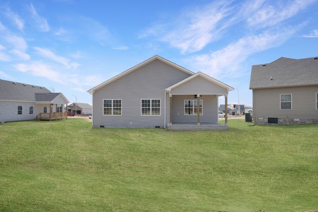 489 S Halifax Ct, Clarksville, TN 37040