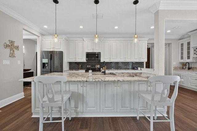 626 35TH AVENUE N, St Petersburg, FL 33704