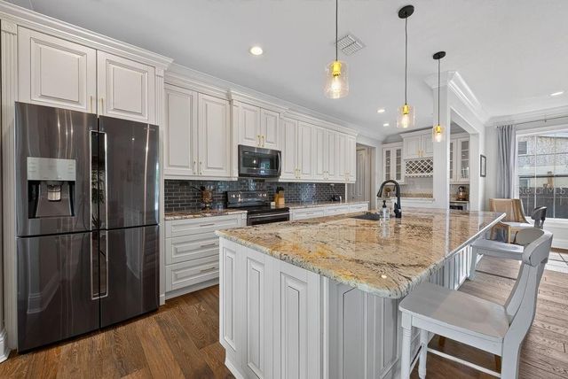 626 35TH AVENUE N, St Petersburg, FL 33704