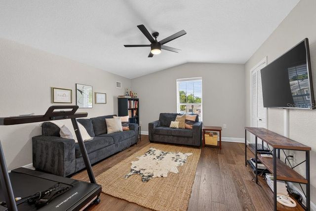 626 35TH AVENUE N, St Petersburg, FL 33704