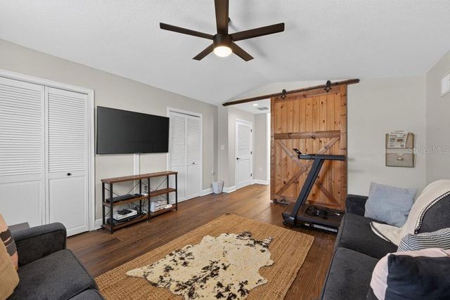 626 35TH AVENUE N, St Petersburg, FL 33704
