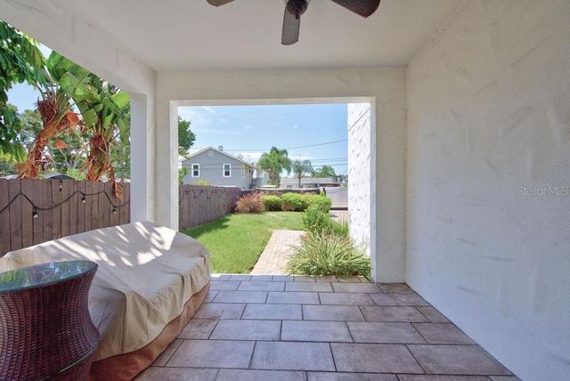 626 35TH AVENUE N, St Petersburg, FL 33704