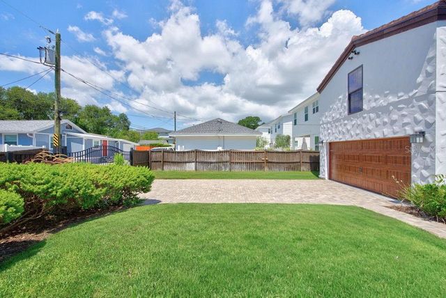 626 35TH AVENUE N, St Petersburg, FL 33704