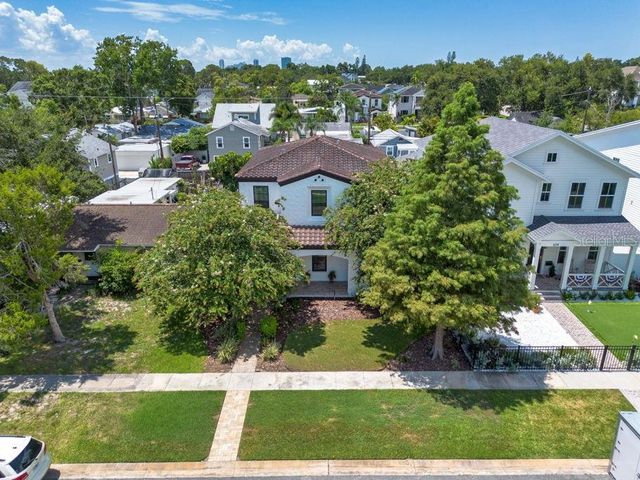 626 35TH AVENUE N, St Petersburg, FL 33704