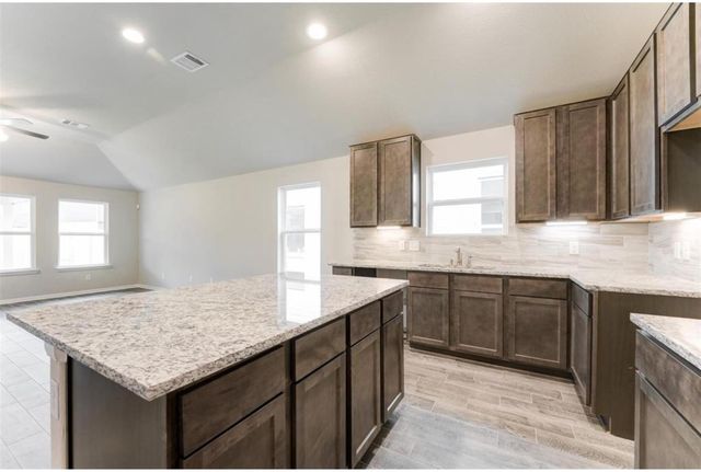 2218 Bright Sunrise Trail, Fresno, TX 77545