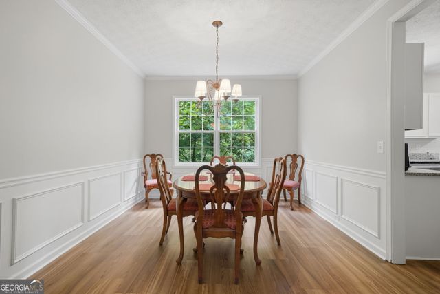 352 Park Creek Ridge, Woodstock, GA 30188