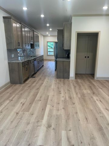 2307 Ashmore Avenue, Chattanooga, TN 37415