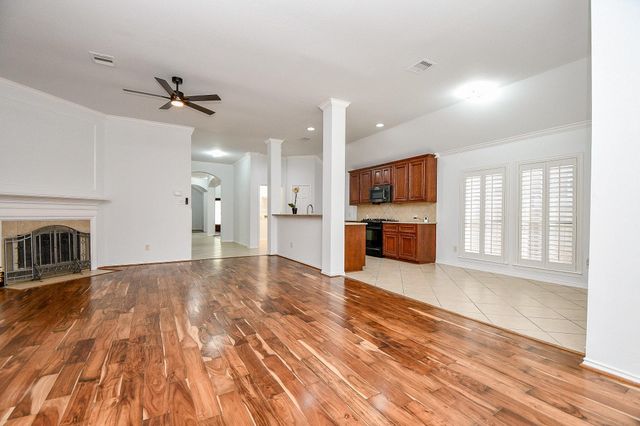 14415 Leaning Aspen Court, Cypress, TX 77429