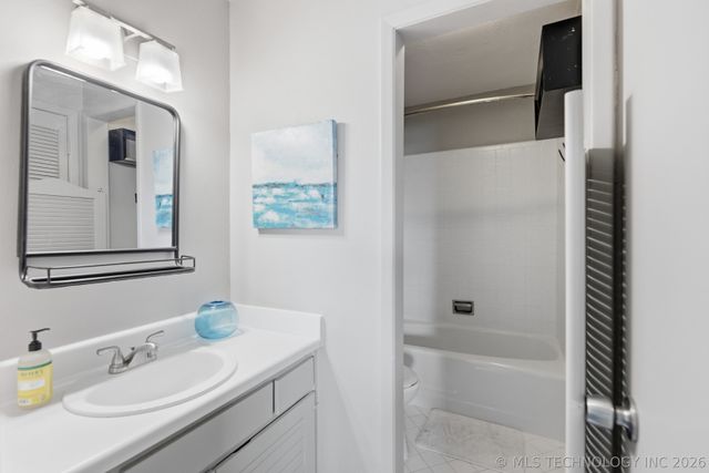 3701 Riverside Drive 6, Tulsa, OK 74105