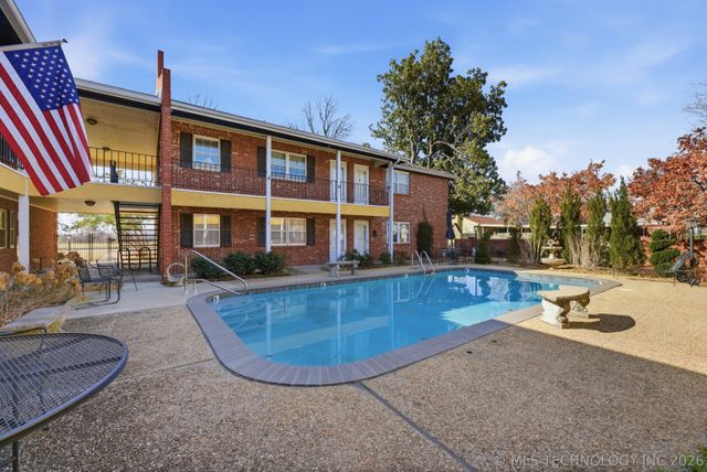 3701 Riverside Drive 6, Tulsa, OK 74105