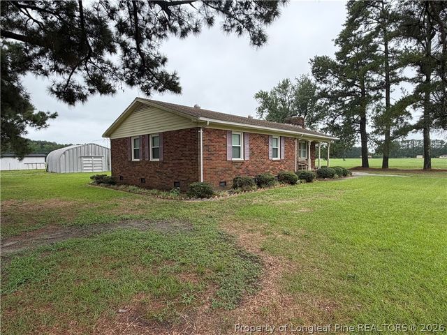 672 E Palmer Road, Raeford, NC 28376