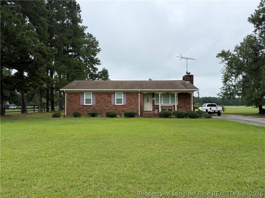 672 E Palmer Road, Raeford, NC 28376