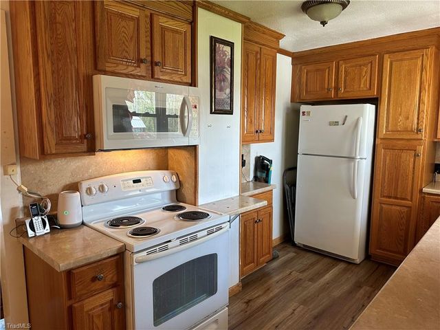 348 Fish Lake Road, Cana, VA 24317
