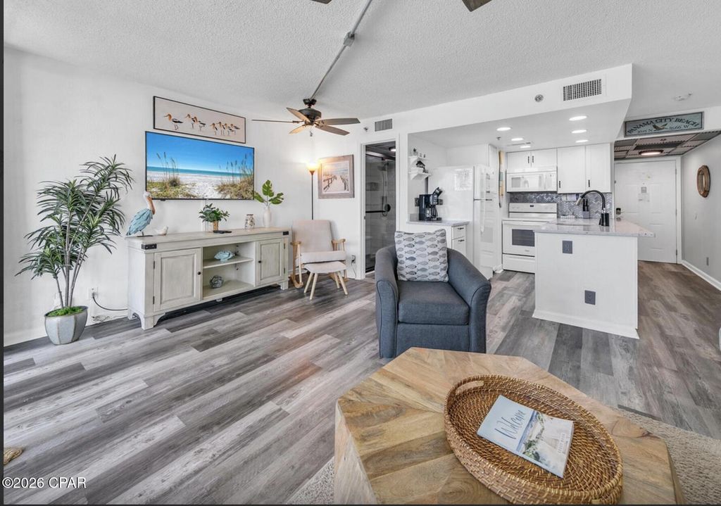 Image 3 of property listing at 9850 S Thomas Drive 404E, Panama City Beach, FL 32408