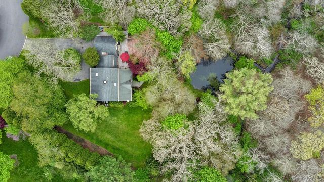 6 Prairie Lane, Brookhaven, NY 11719