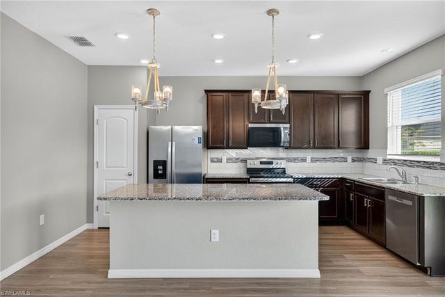 17325 Coastal Ridge DR, Fort Myers, FL 33908