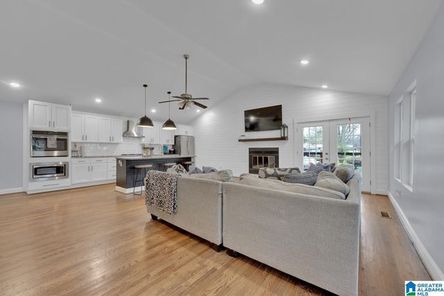 10 DOROTHY DRIVE, Springville, AL 35146