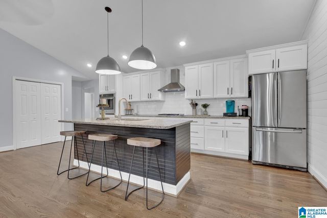 10 DOROTHY DRIVE, Springville, AL 35146