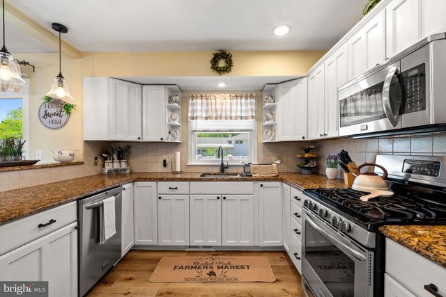 30 GARY DR, Hamilton, NJ 08690