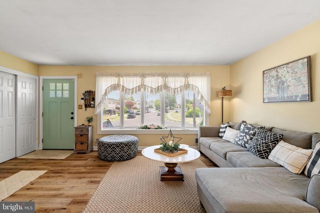 30 GARY DR, Hamilton, NJ 08690