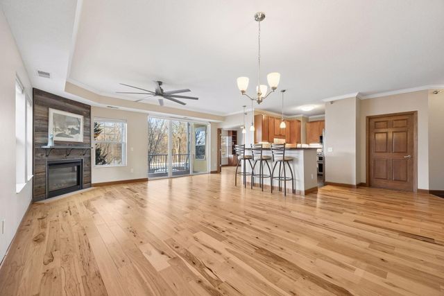 6701 Lake Shore Drive S 101, Richfield, MN 55423