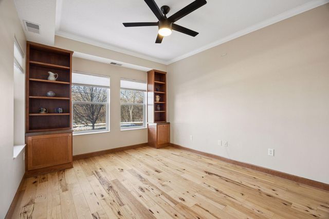 6701 Lake Shore Drive S 101, Richfield, MN 55423