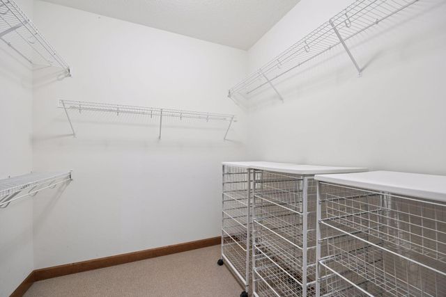 6701 Lake Shore Drive S 101, Richfield, MN 55423