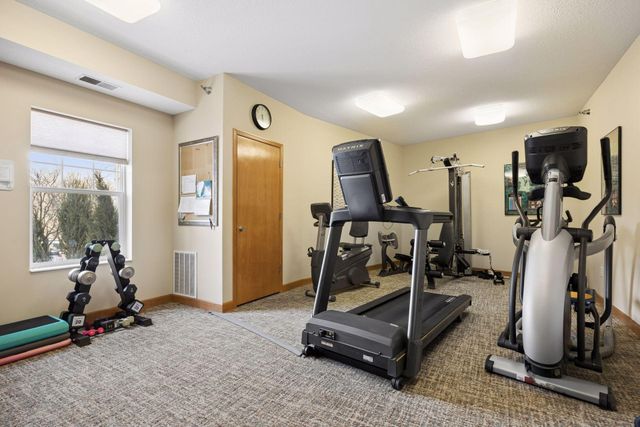 6701 Lake Shore Drive S 101, Richfield, MN 55423