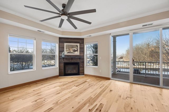 6701 Lake Shore Drive S 101, Richfield, MN 55423