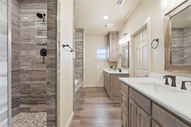 5601 Little Road, Granbury, TX 76049