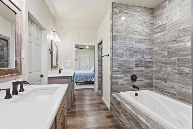 5601 Little Road, Granbury, TX 76049