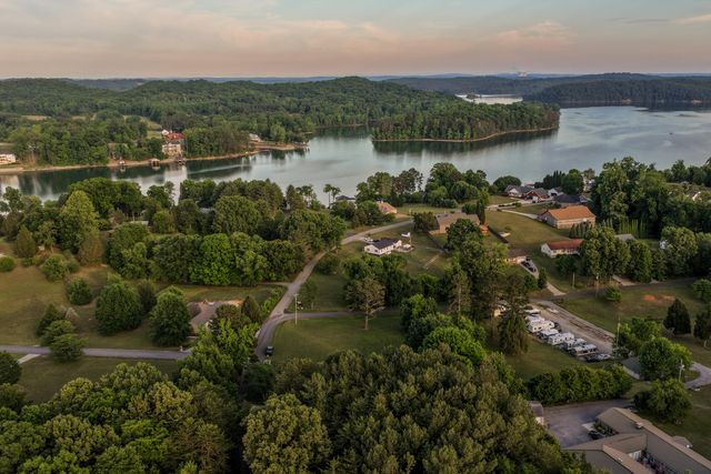 552 Dreamland Road, Spring City, TN 37381