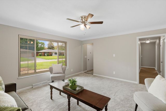 4336 Clarewood Drive, Toledo, OH 43623