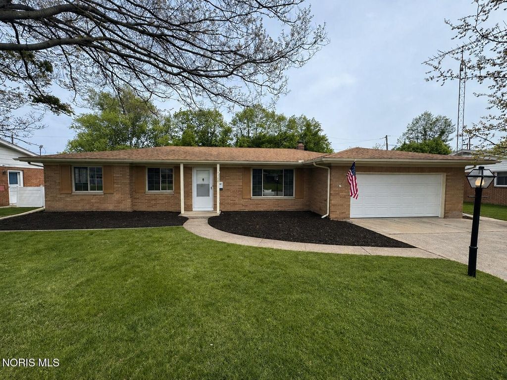 4336 Clarewood Drive, Toledo, OH 43623