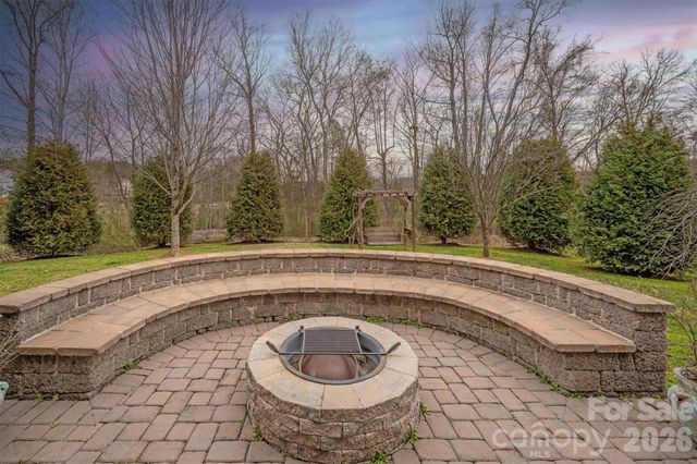 17515 Campbell Hall Court, Charlotte, NC 28277