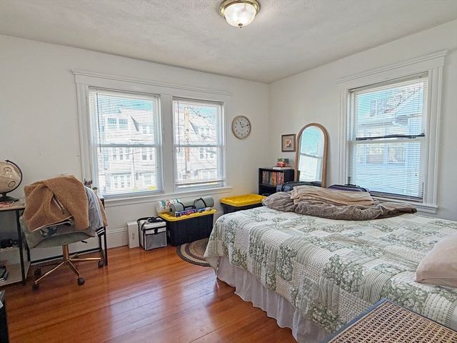 12-14 Nottingham St, Newton, MA 02459