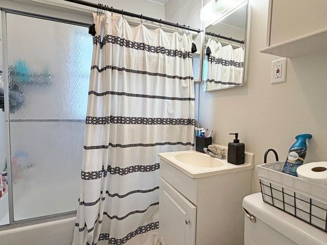 12-14 Nottingham St, Newton, MA 02459